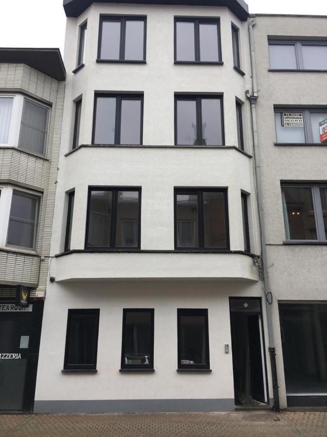 Quality Time Appartement Met Gesloten Garagebox De Panne Exterior photo