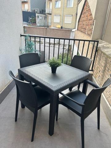 Quality Time Appartement Met Gesloten Garagebox De Panne Exterior photo
